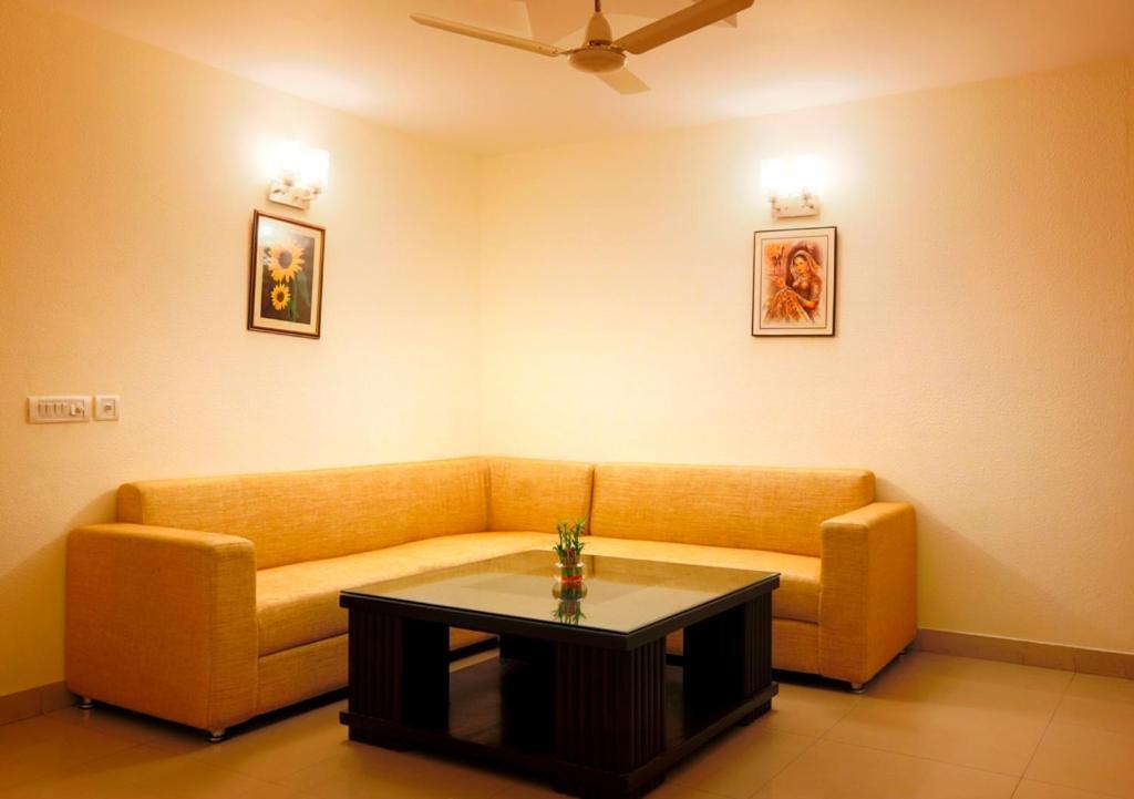 Airport La Sapphire Hotel & Restaurant New Delhi Extérieur photo