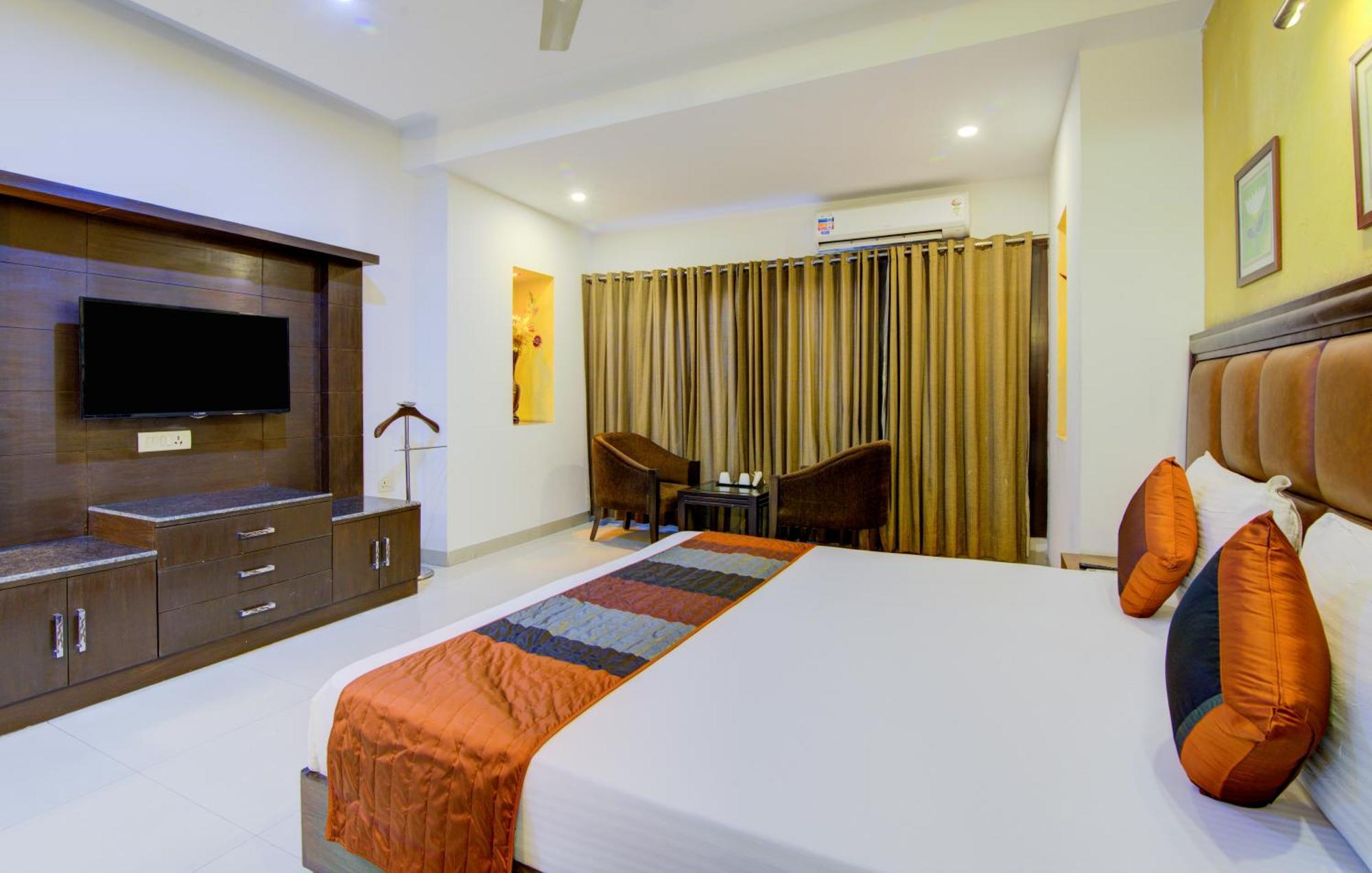 Airport La Sapphire Hotel & Restaurant New Delhi Extérieur photo